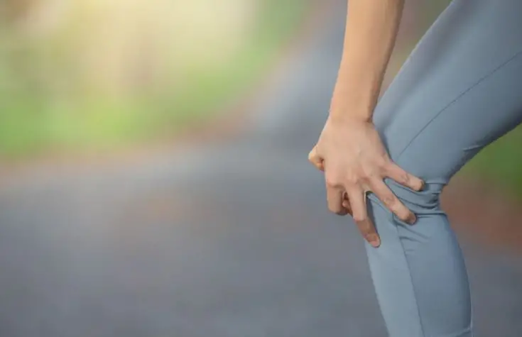 how to lubricate knees naturally Quick simple exercise for over 60 years old fast knee pain. How to relieve  knee pain for seniors
